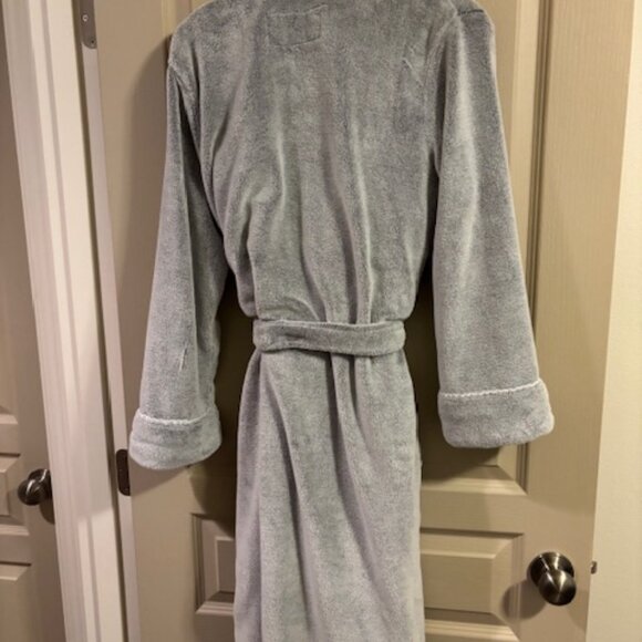 Oscar de la Renta Women's M Pale Gray Plush Long Robe 45" Long Sleeve Self Tie - Picture 3 of 11